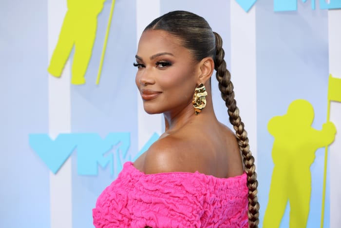 Kamie Crawford attends the 2022 MTV VMAs at Prudential Center on August 28, 2022 in Newark, New Jersey.